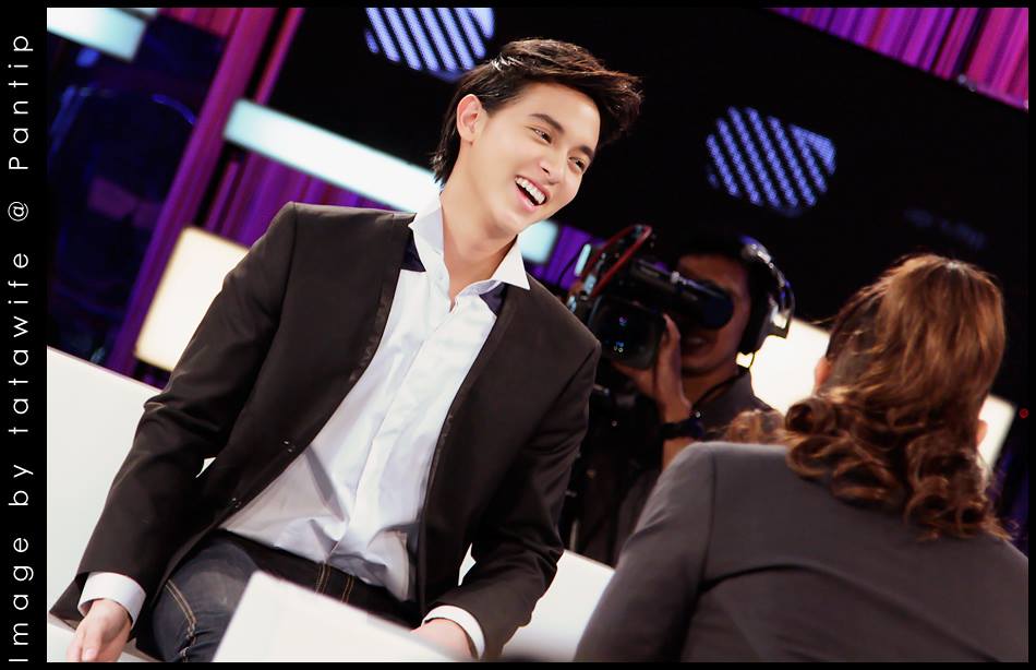 เจมส์ จิรายุ @ รายการ เจาะใจ (12-12-13)