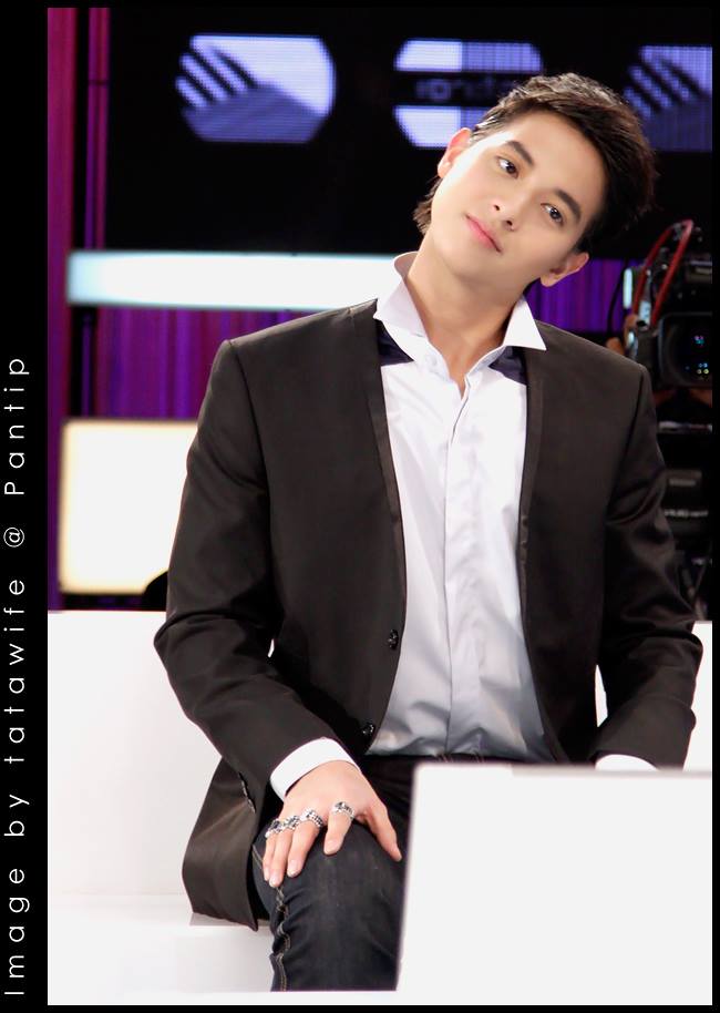 เจมส์ จิรายุ @ รายการ เจาะใจ (12-12-13)
