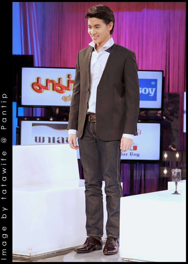เจมส์ จิรายุ @ รายการ เจาะใจ (12-12-13)