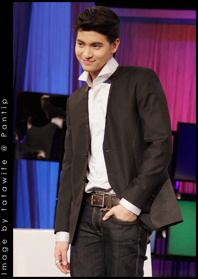 เจมส์ จิรายุ @ รายการ เจาะใจ (12-12-13)