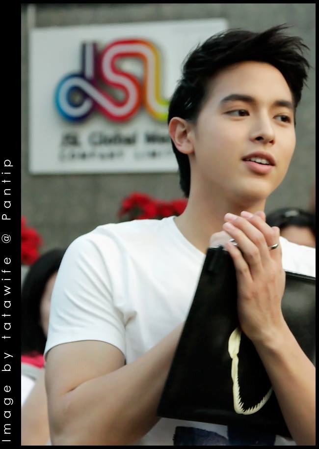 เจมส์ จิรายุ @ รายการ เจาะใจ (12-12-13)