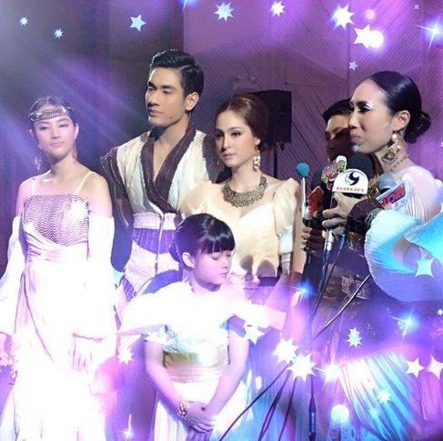 อ๋อม - ขวัญ @ งานแถลงข่าวละครเวที มหาชาติ มหาบุรุษ