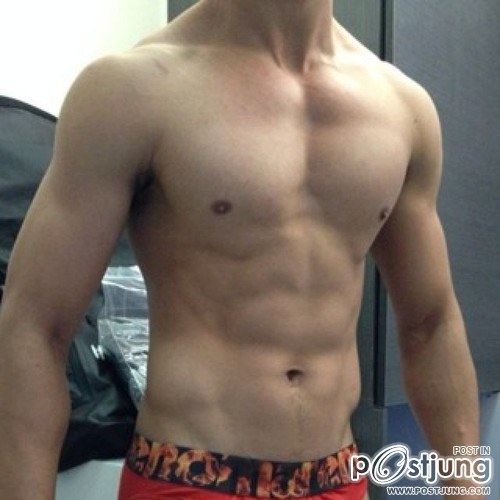 นักกีฬาเซ็กซี่ ๓๑