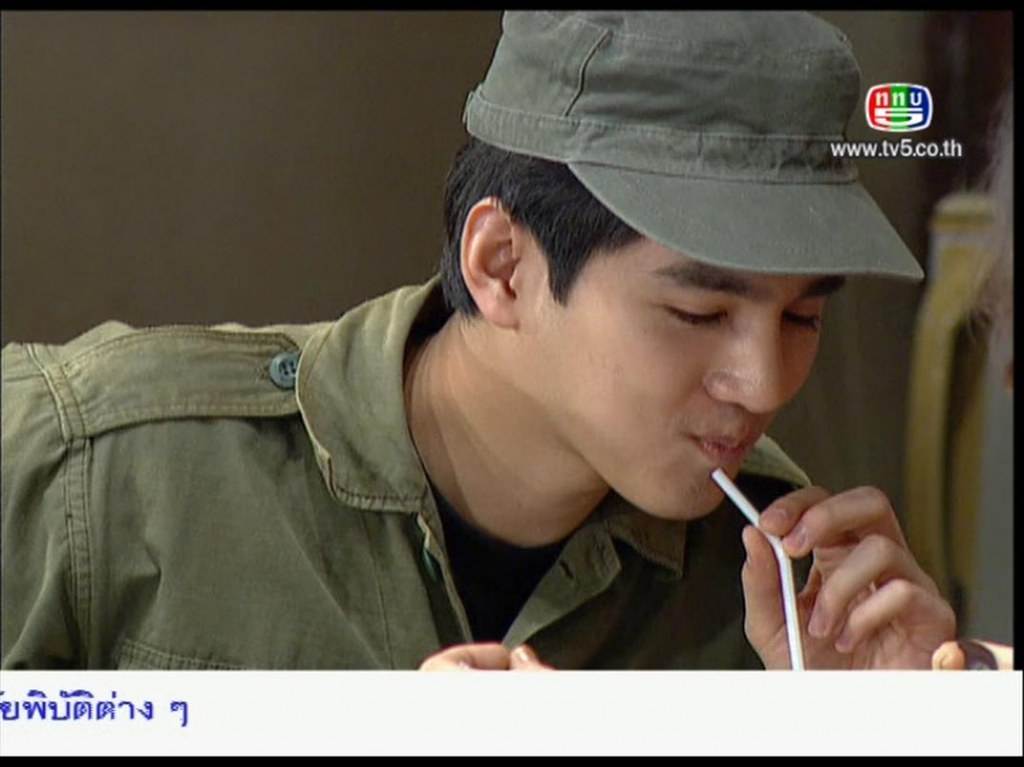 หลาบปาก ของนาง ,เม้าส์-ณัฐชา .ระเบิดเที่ยงแถวตรง