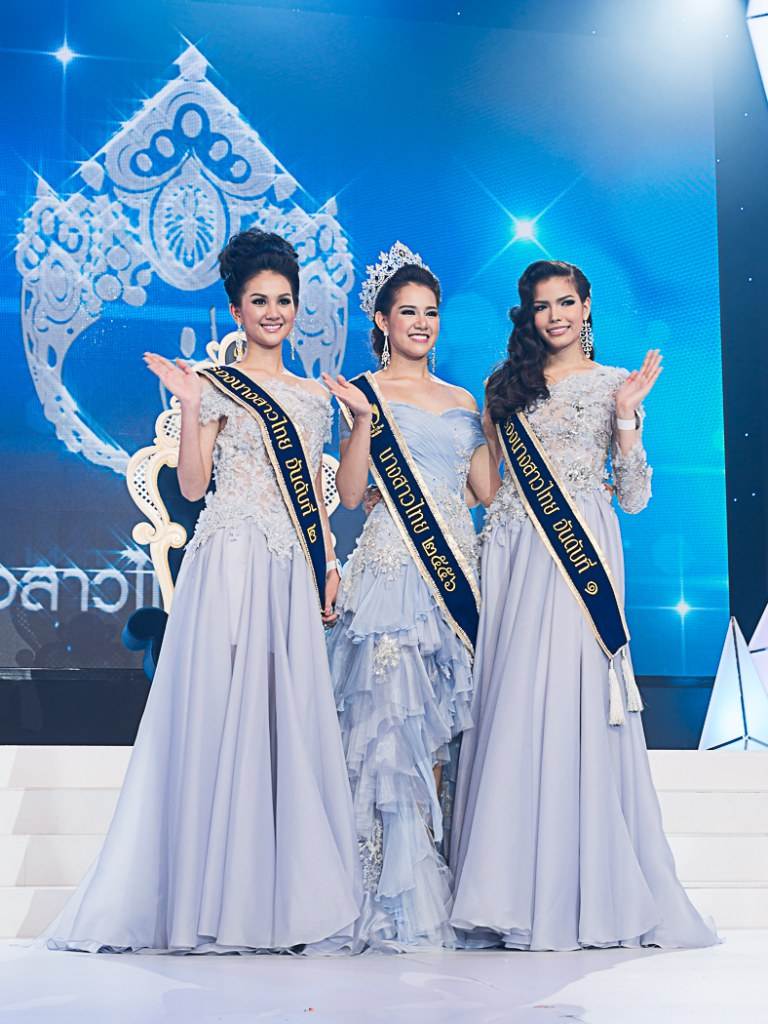 จีน่า อัจฉราภรณ์ กนกนทีสวัสดิ์ คว้ามงกุฎนางสาวไทย 2556 พร้อมรางวัลขวัญใจช่างภาพ