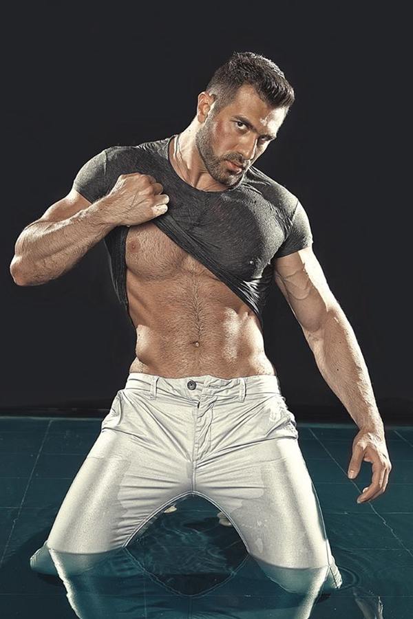 zeus men 74