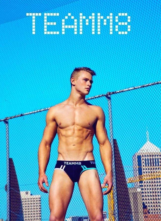 zeus men 74