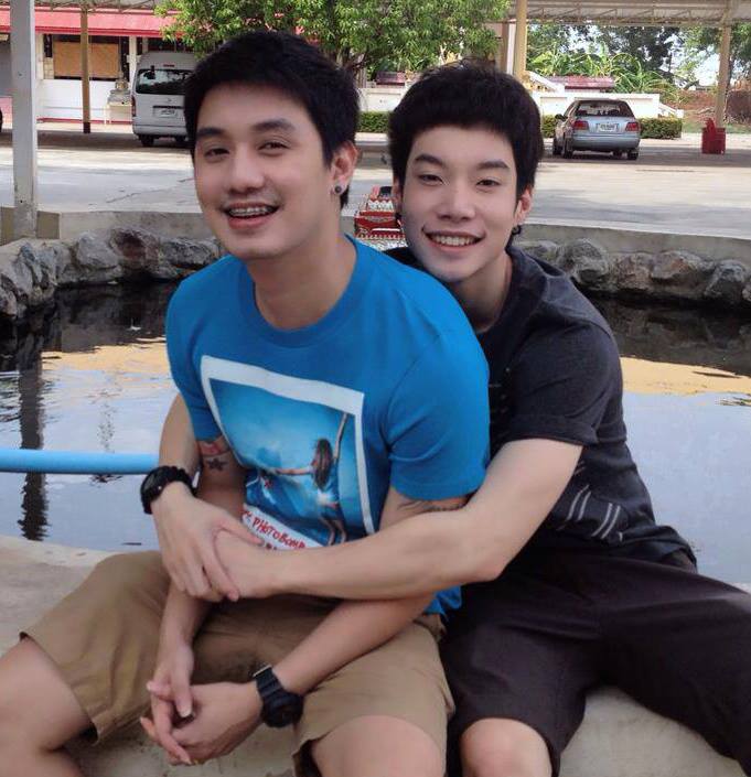 ปอม-อ๋อง