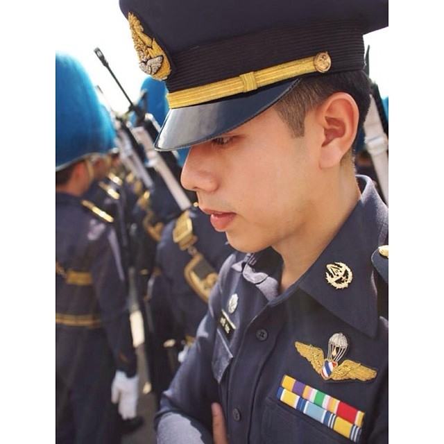 พี่บอส ทหารฟ้ารักษาพระองค์ หล่อมว๊ากกกกก