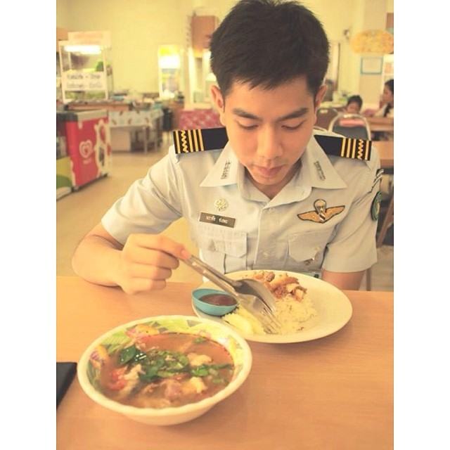 พี่บอส ทหารฟ้ารักษาพระองค์ หล่อมว๊ากกกกก