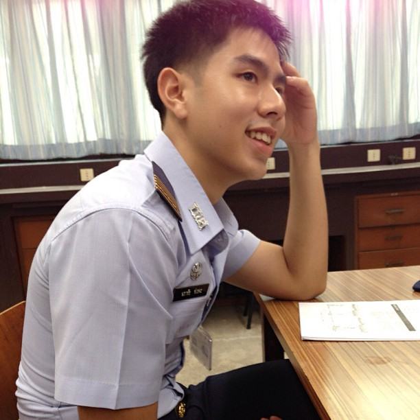 พี่บอส ทหารฟ้ารักษาพระองค์ หล่อมว๊ากกกกก
