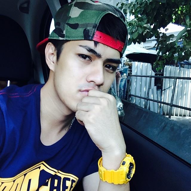 เขต ธาราเขต หนุ่มหล่อคมเข้มจากวิกหมอชิต