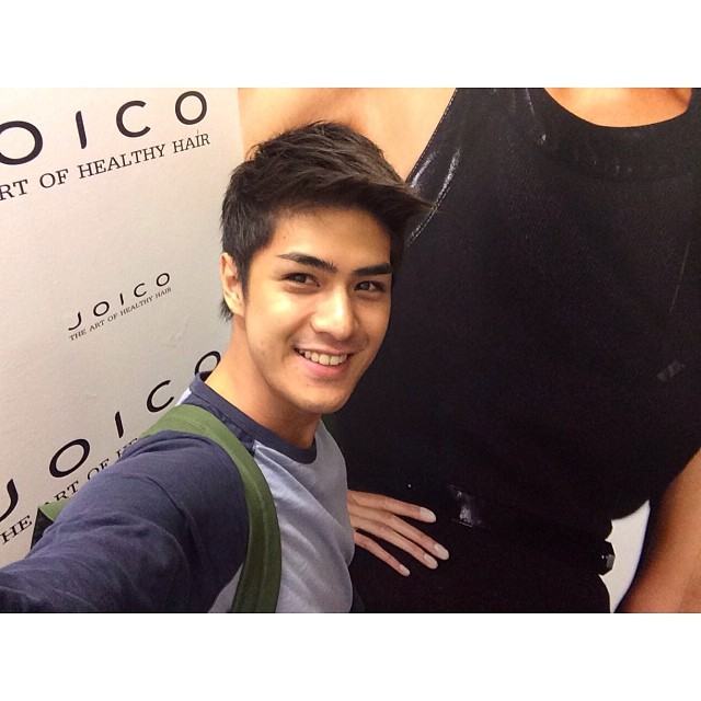 เขต ธาราเขต หนุ่มหล่อคมเข้มจากวิกหมอชิต