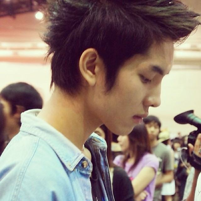แพน วงแวมป์ ถ้าจะขาวขนาดนี้นะ ...น่ากินไหม๊ละ