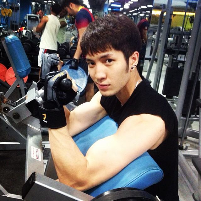 แพน วงแวมป์ ถ้าจะขาวขนาดนี้นะ ...น่ากินไหม๊ละ