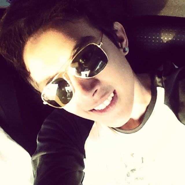 โตนนท์ วงศ์บุญ  ยิ้ม ยิ้ม จะละลายค๊ะ