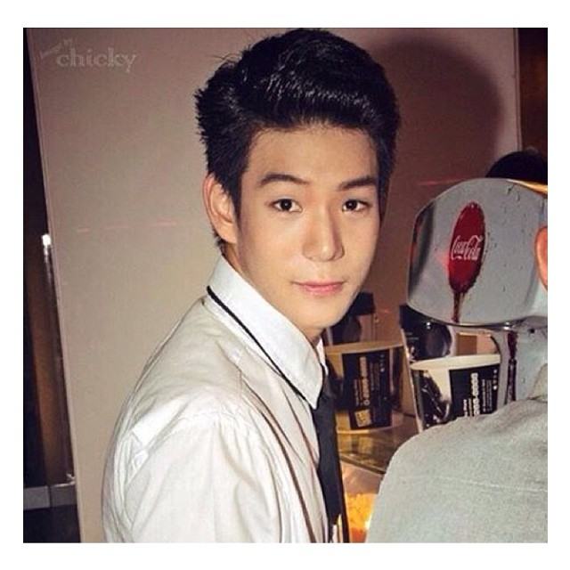 เจเจ เด็กปริ้นรอยแยลส์ จากเกรียนฟิคชั่น