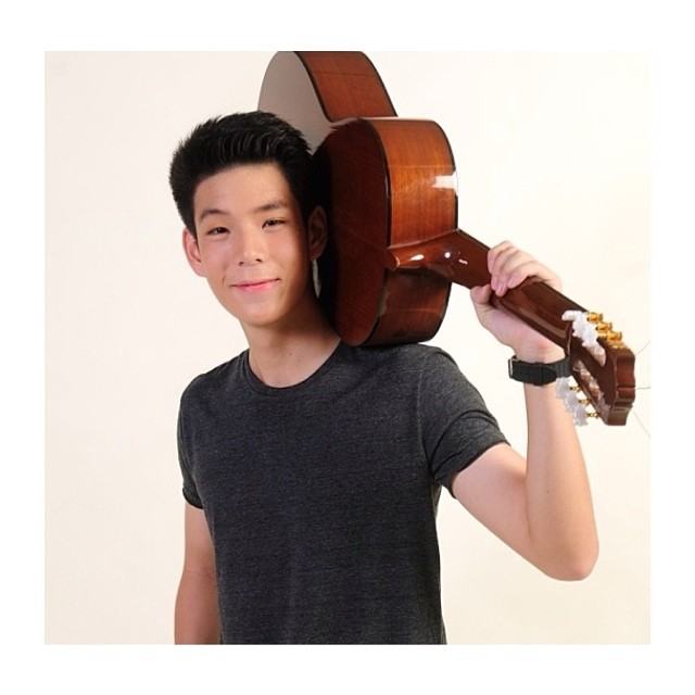 เจเจ เด็กปริ้นรอยแยลส์ จากเกรียนฟิคชั่น