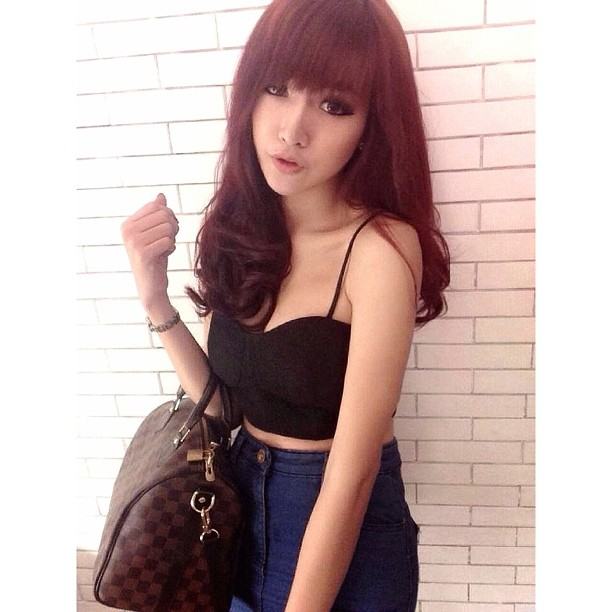 ปิ๊ง หนุ่มสวย จาก ม.กรุงเทพฯ