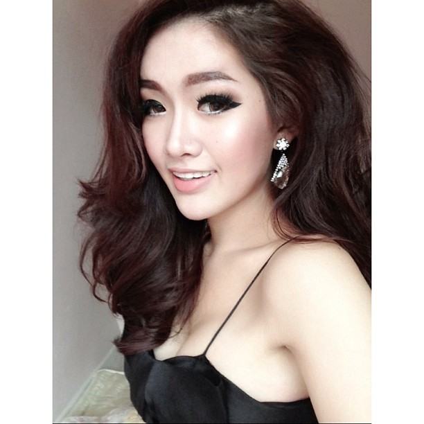 ปิ๊ง หนุ่มสวย จาก ม.กรุงเทพฯ