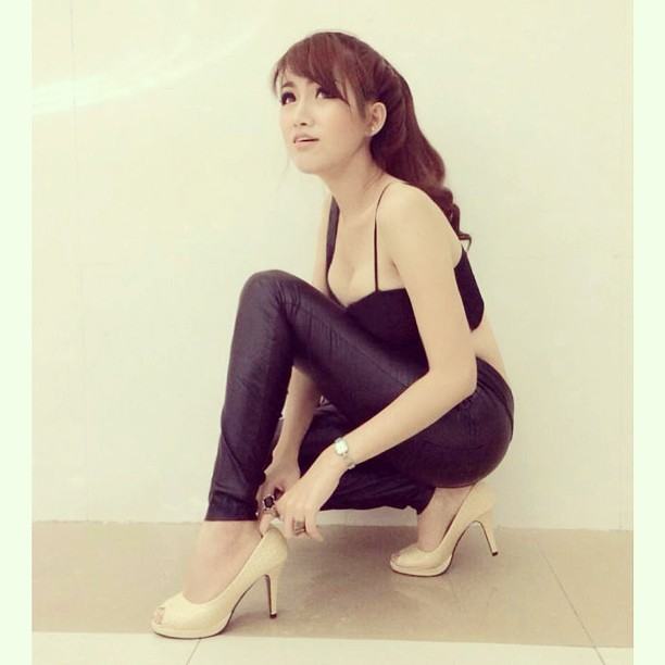 ปิ๊ง หนุ่มสวย จาก ม.กรุงเทพฯ