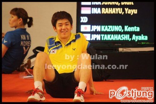 นักแบดมินตันทีมชาติเกาหลี Lee Yong Dae