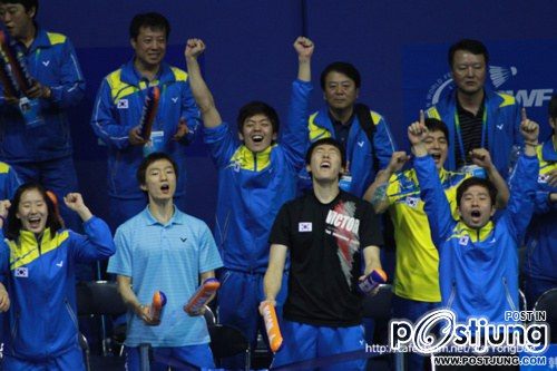 นักแบดมินตันทีมชาติเกาหลี Lee Yong Dae