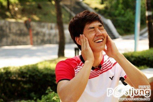นักแบดมินตันทีมชาติเกาหลี Lee Yong Dae