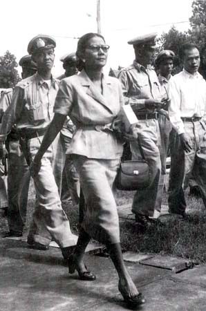 ท่านผู้หญิงพูนศุข พนมยงค์ สตรีผู้ที่ไม่ขอรับเกรียติยศใดใดทั้งสิ้น