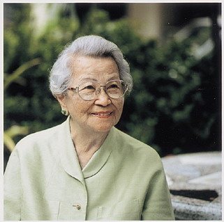 ท่านผู้หญิงพูนศุข พนมยงค์ สตรีผู้ที่ไม่ขอรับเกรียติยศใดใดทั้งสิ้น