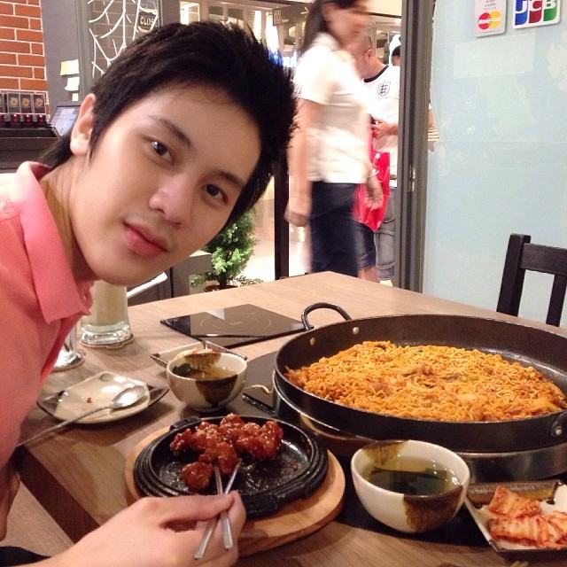 กานต์ กุลานุพงศ์ (อัพเดทไอจี)