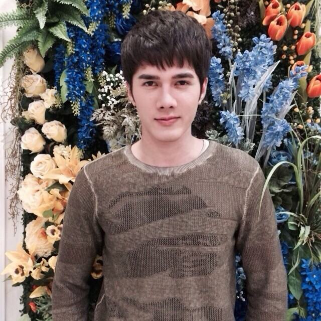 มิกค์ ทองระย้า .