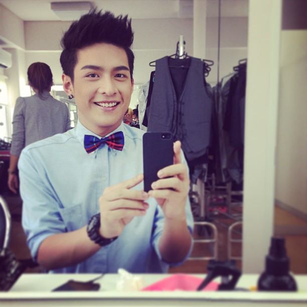 โหน ธนากร หล๊อหล่อ (อัพเดทไอจี)