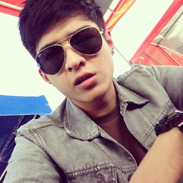 โหน ธนากร หล๊อหล่อ (อัพเดทไอจี)