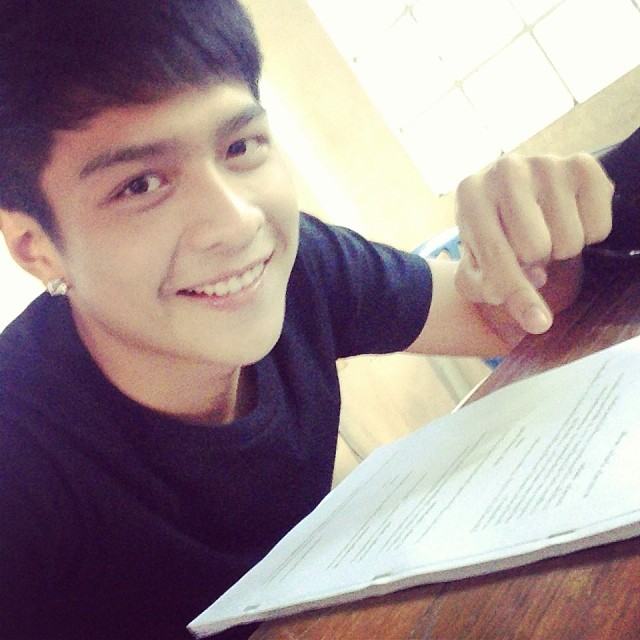 โหน ธนากร หล๊อหล่อ (อัพเดทไอจี)