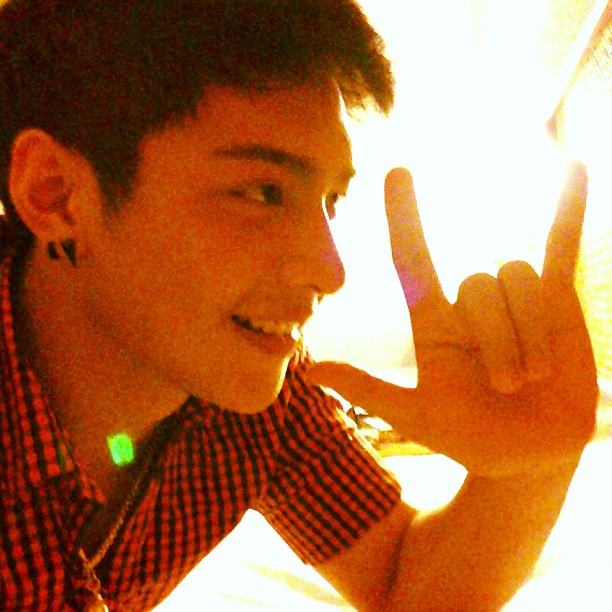 โหน ธนากร หล๊อหล่อ (อัพเดทไอจี)
