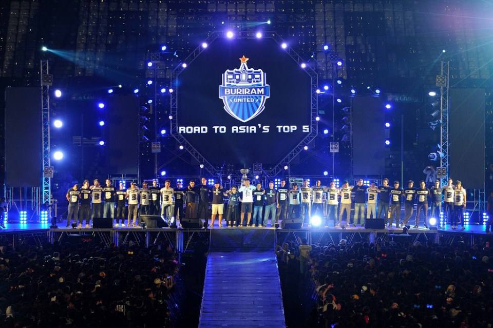 บรรยากาศงานเค้าดาวน์เฟสติวัล2014ที่นครบุรีรัมย์