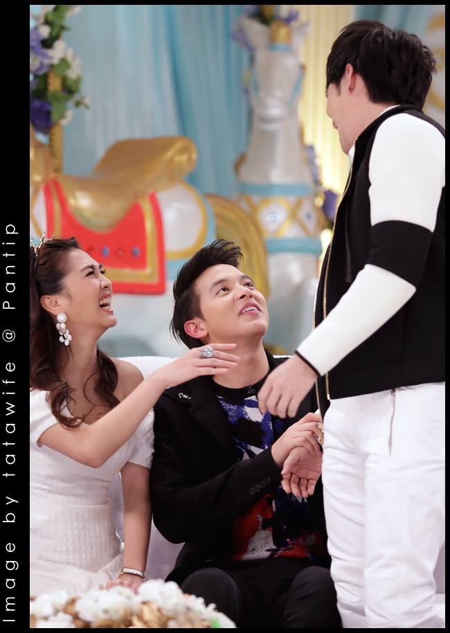 เจมส์ จิรายุ , พั้นช์ วรกาญจน์ , บีม กวี @ รายการสามแซ่บ (25-12-56)