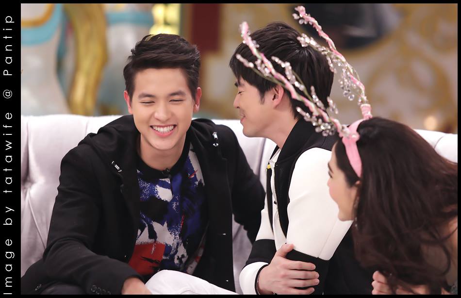 เจมส์ จิรายุ , พั้นช์ วรกาญจน์ , บีม กวี @ รายการสามแซ่บ (25-12-56)