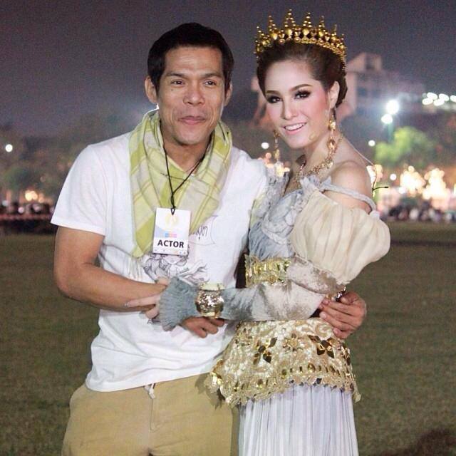 พระนางมัทรี เวอร์ชั่น ขวัญ อุษามณี ใน ละครเวที มหาชาติ มหาบุรุษ