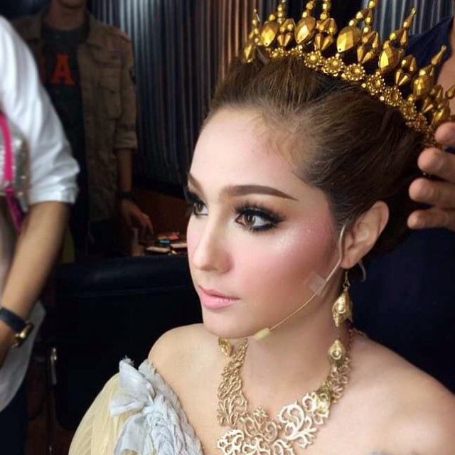 พระนางมัทรี เวอร์ชั่น ขวัญ อุษามณี ใน ละครเวที มหาชาติ มหาบุรุษ