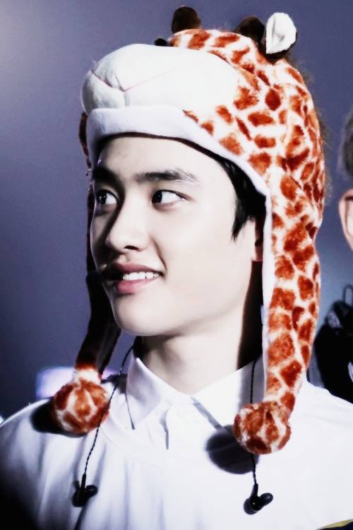 D.O EXO look soo cute