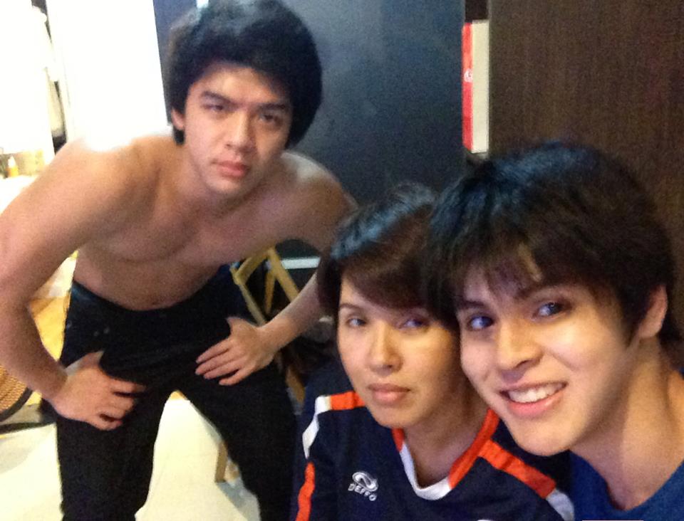 น้องจอส เด็กอายุ17 หล่อ ล่ำ จังเลยค่ะ