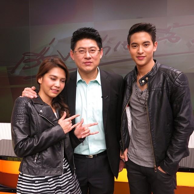 เช้าวานนี้ เหล่าดาราและดาวรุ่งชื่อดังของช่อง3รวมตัวกันอย่างอบอุ่นเข้าไปสวัสดีปีใหม่ผู้ใหญ่ในช่องจ้า!