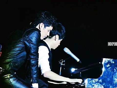 ส.ค.ส  เต๋าคชา