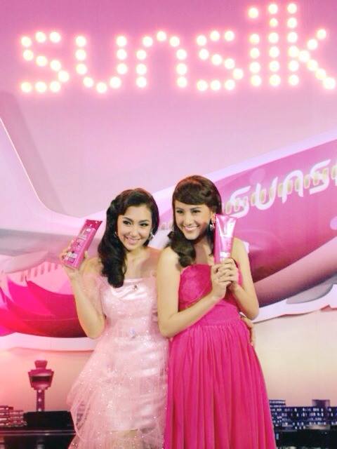 มะปราง กับ กรองแก้ว สองสะใภ้แห่งวังจุฑาเทพ  พรีเซ็นเตอร์ซันซิลคนใหม่