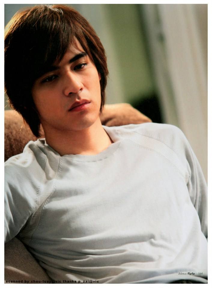 vic F4
