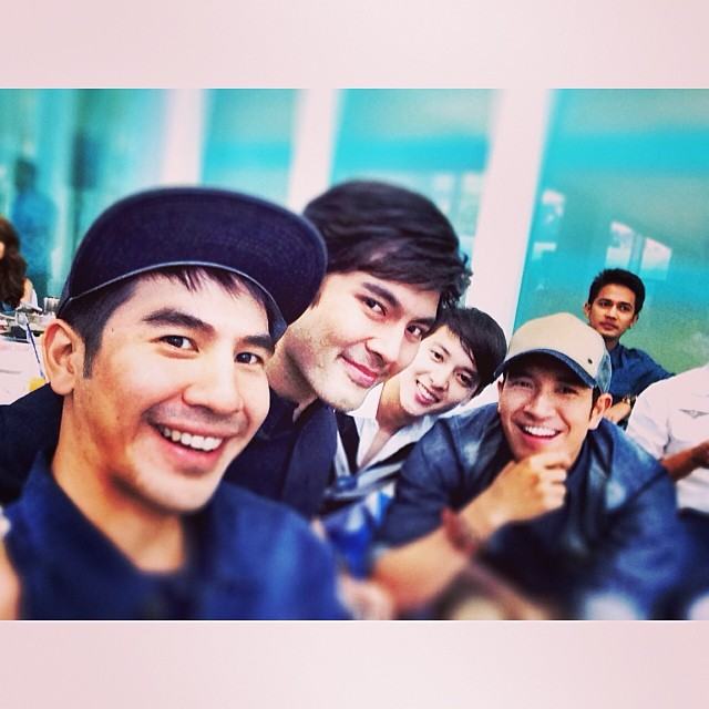 รวบรวมภาพเหล่าคุณชายจุฑาเทพ มารวมตัวกันเฉพาะกิจอีกครั้งในงานเลี้ยงปีใหม่บ้านนายประวิทย์แบบจุใจจ้า!!