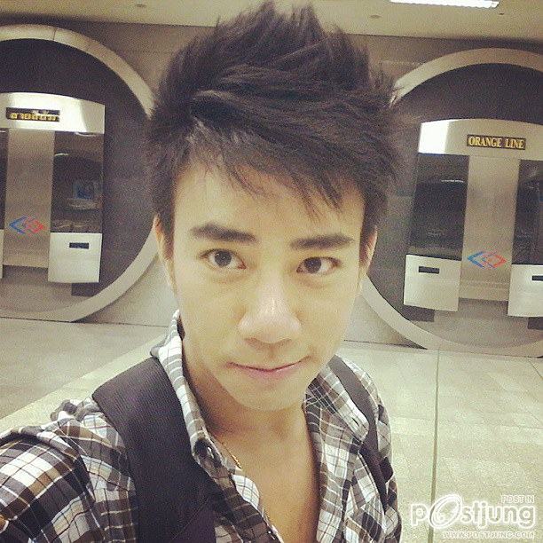 กันณพงศ์ ธีรกิจศิลป์ TAKE ME OUT ...ใช่ ใช่มะ??