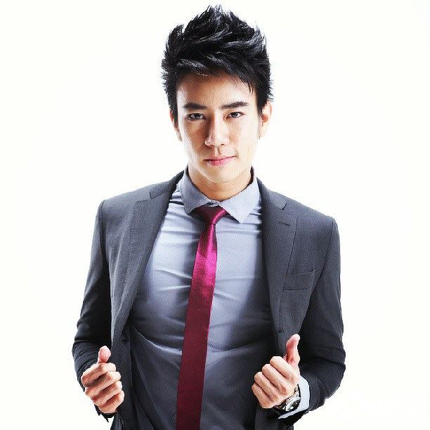 กันณพงศ์ ธีรกิจศิลป์ TAKE ME OUT ...ใช่ ใช่มะ??